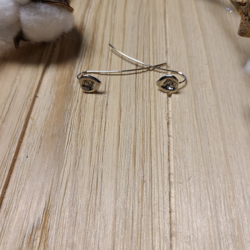 Super Cute Calily Earrings in SILVER plating - Picture 5 of 9